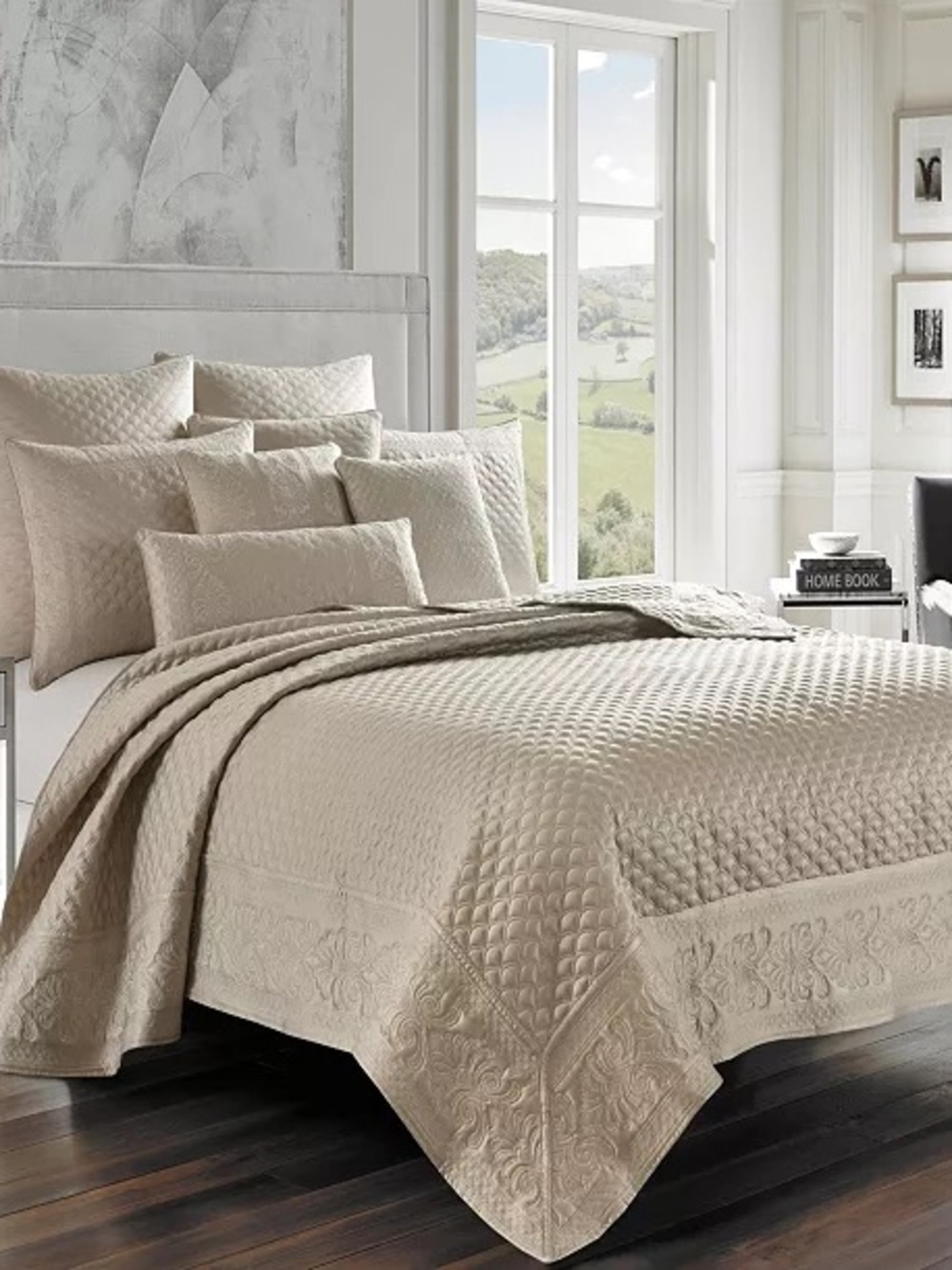J Queen New York Lyndon Coverlet, Full/Queen - Pearl NEW/Open Box